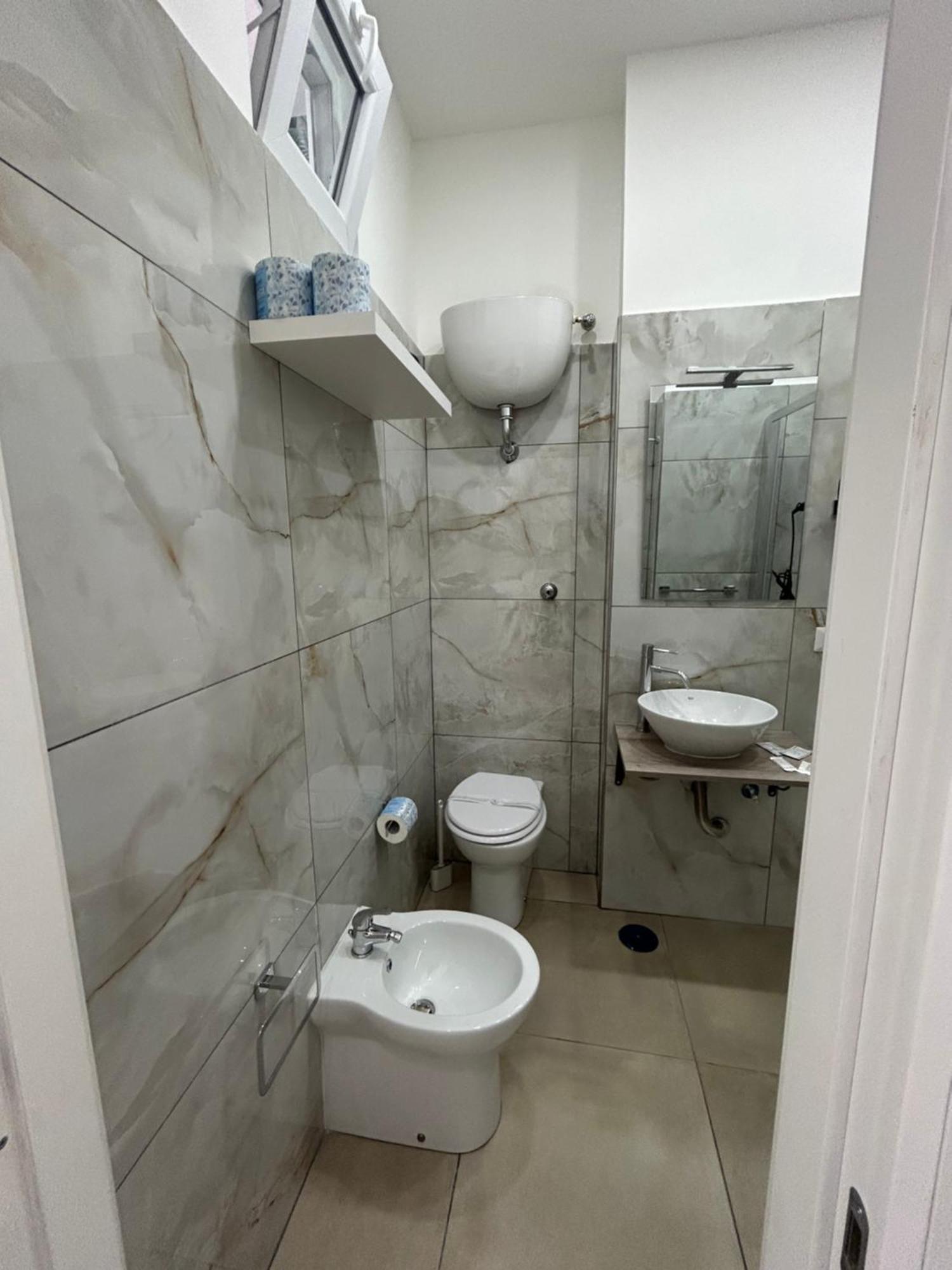 Enjoy Rooms נאפולי מראה חיצוני תמונה